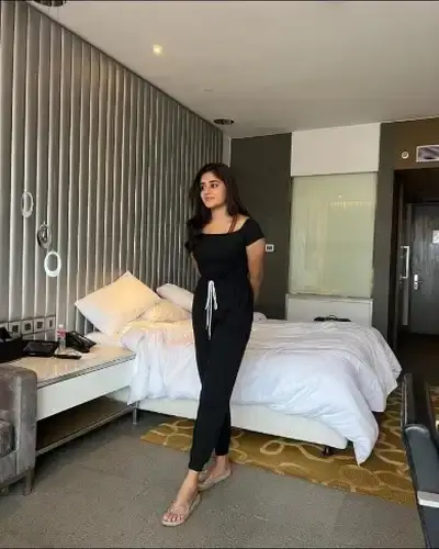 Meerganj Call Girl Service